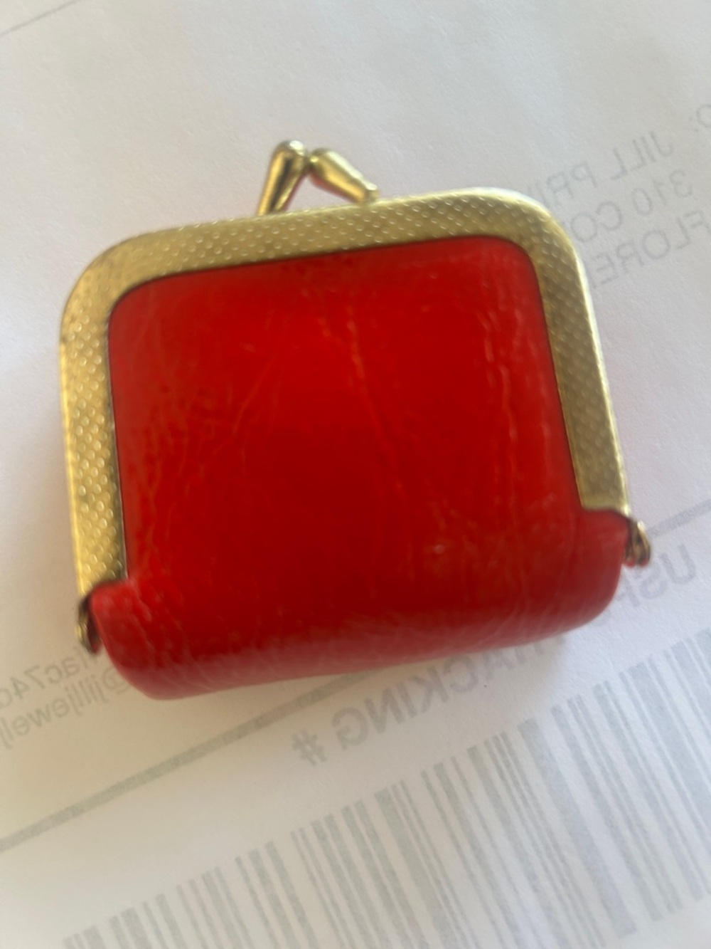 Vintage Red Mini Sewing Kit with Gold Frame 1972 - Picture 5 of 5